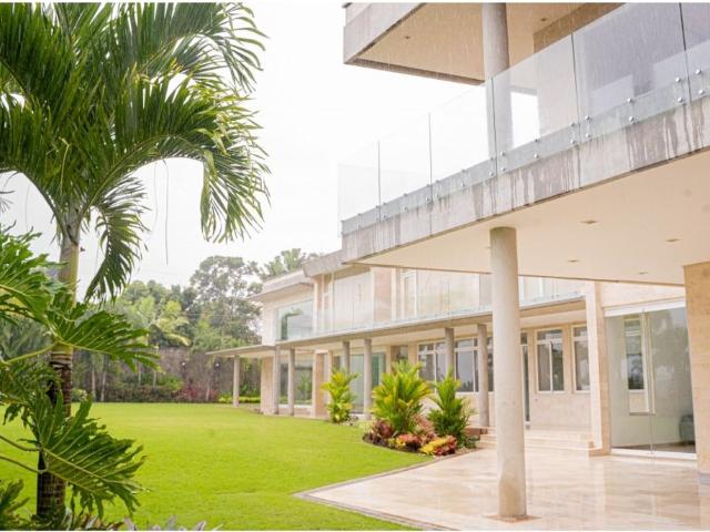 Vivienda exclusiva en venta Nueva Caracas, Distrito Capital