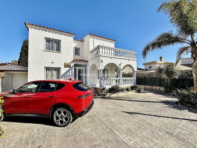 Vivienda exclusiva en venta Empuriabrava, España