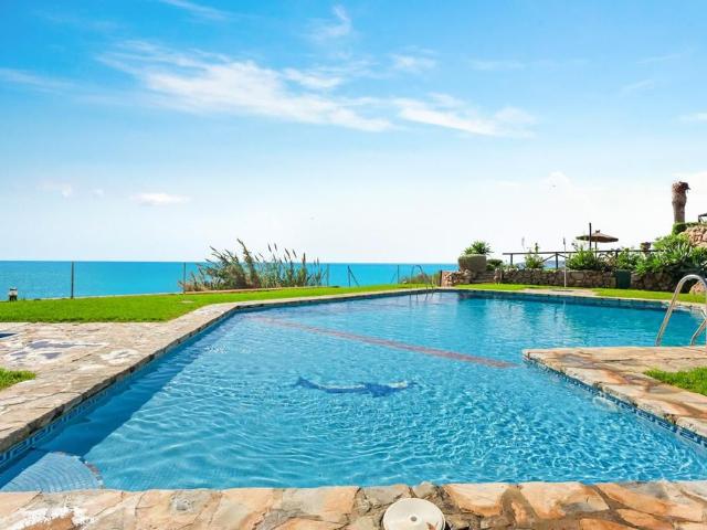 Vivienda exclusiva en venta Estepona, España