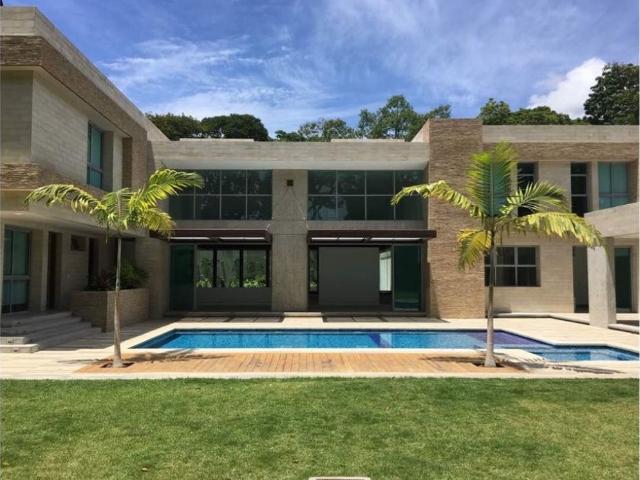 Vivienda exclusiva en venta Nueva Caracas, Distrito Capital