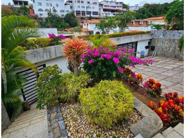 Vivienda exclusiva en venta Nueva Caracas, Distrito Capital