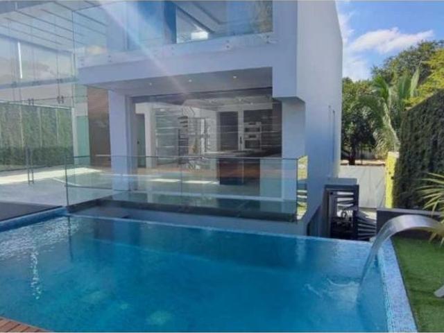 Vivienda exclusiva en venta Nueva Caracas, Distrito Capital