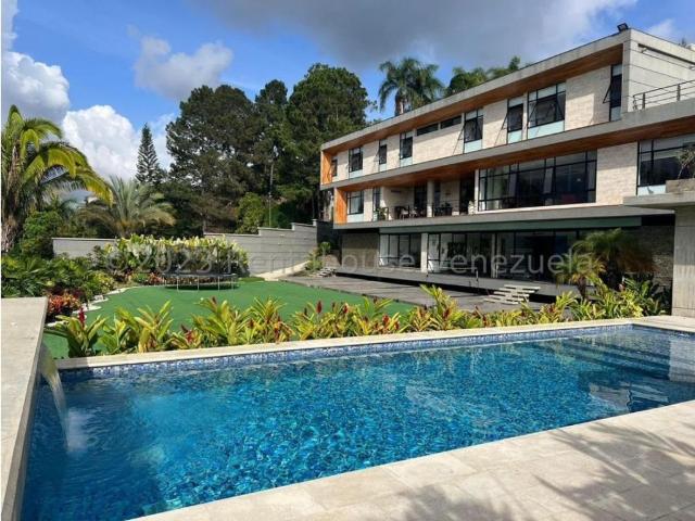 Vivienda exclusiva en venta Nueva Caracas, Distrito Capital