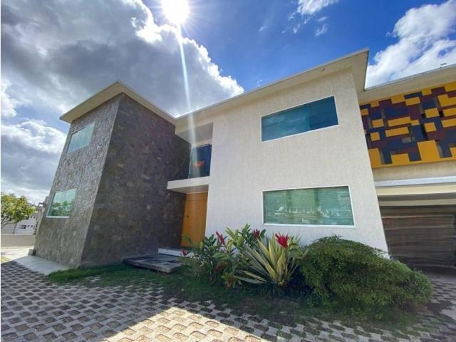 Vivienda exclusiva en venta Nueva Caracas, Distrito Capital