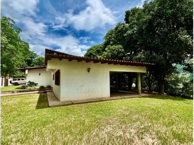 Vivienda exclusiva en venta Nueva Caracas, Distrito Capital