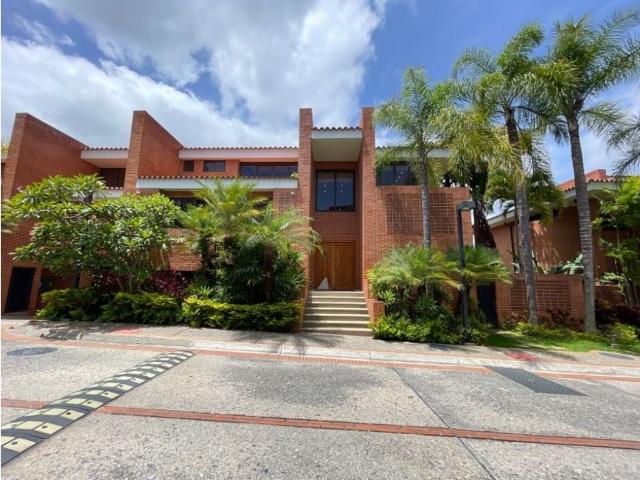 Vivienda exclusiva en venta Nueva Caracas, Distrito Capital