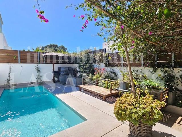 Vivienda exclusiva en venta Playa de Talamanca, España