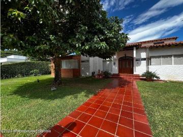 Vivienda exclusiva en venta Villa del Rosario, Departamento de Norte de Santander
