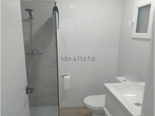 VIVIENDA EXCLUSIVAMENTE PARA ESTUDIANTES ALQUILER POR HABITACION