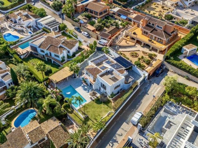 Vivienda ibicenca elegantemente renovada en Jávea con jardin. 230m² Jávea Xabia