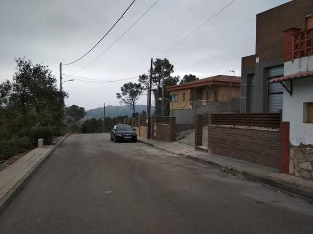 Vivienda independiente en construcción detenida en C/ Figueres La Torre de Claramunt Barcelona
