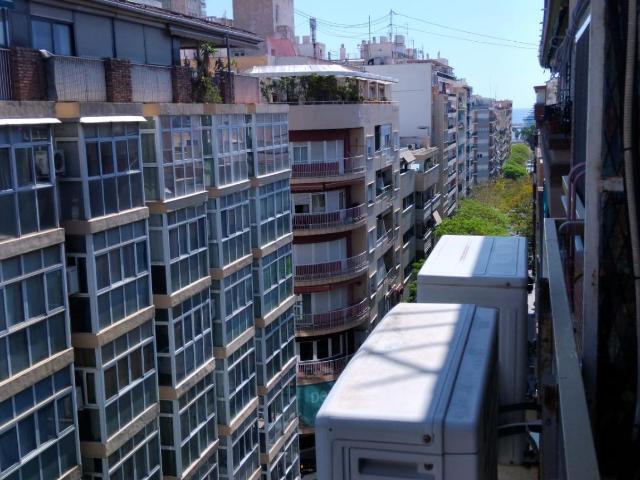 Vivienda junto a av/ Maisonnave para reformar 1 habitación antes 3 a 5 minutos caminando de la playa, ascensor y garaje