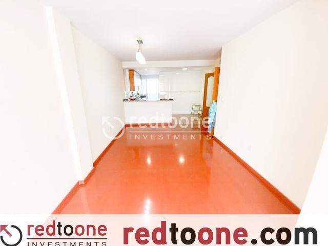 Vivienda junto al mercado de Carolinas