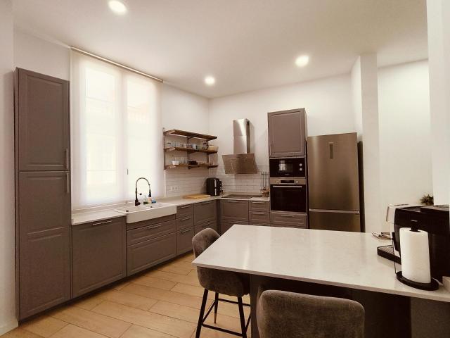 VIVIENDA LUMINOSA