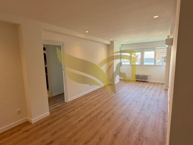 Vivienda luminosa y reformada en Prosperidad
