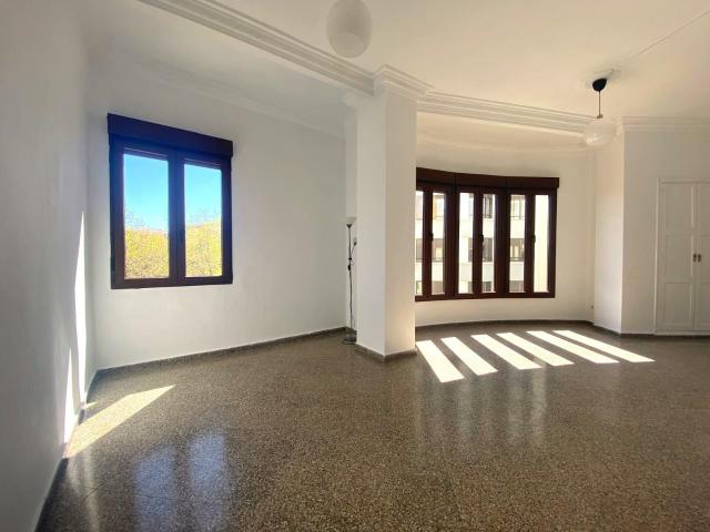 Vivienda luminosa en Gran Via