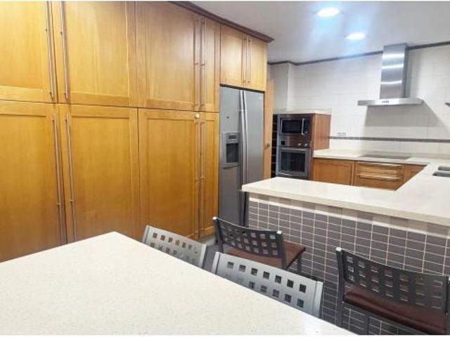 ¡ VIVIENDA MUY LUMINOSA, CON TERRAZA, JUNTO A LA DIPUTACIÓN, CORDOBA