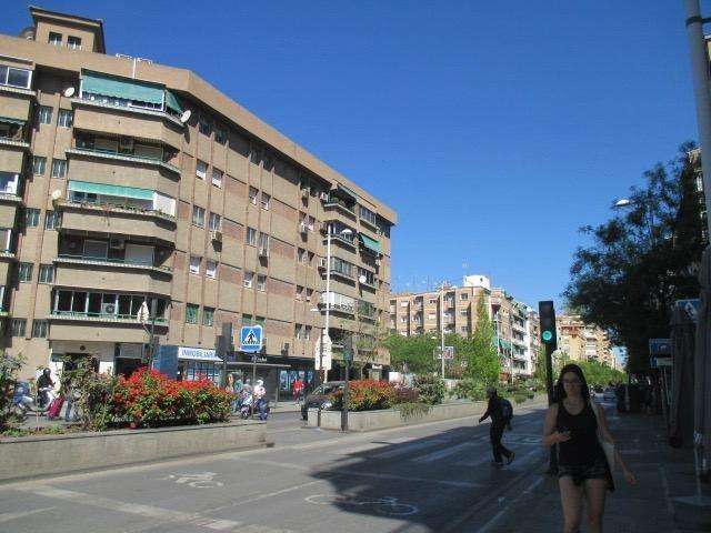 VIVIENDA PARA ESTUDIANTES EN CAMINO DE RONDA JUNTO AL RIO