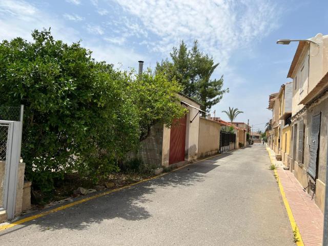 Vivienda para reformar con terreno en Mahoya a 3km de Abanilla