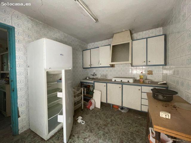 Vivienda para reformar con gran parcela en Rojales