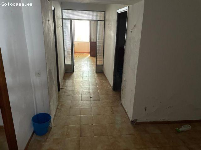 VIVIENDA PARA REFORMAR EN EL CENTRO