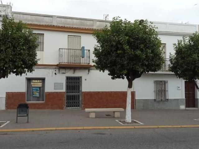 VIVIENDA PARA REFORMAR EN LA LOCALIDAD DE VILLAVERDE DEL RIO, SEVILLA