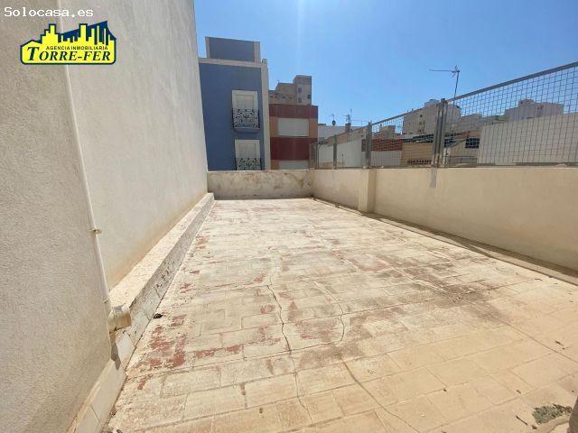 ¡VIVIENDA PLANTA BAJA ADAPTADA COMO GARAJE EN VENTA JUNTO AV. PABLO IGLESIAS!