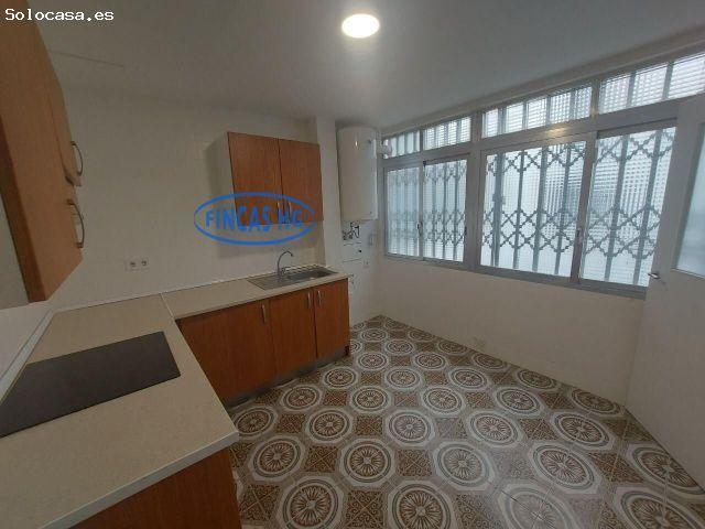 Vivienda reformada con tres dormitorios y agradables vistas en Ciudad de Asís