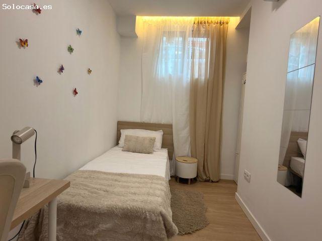 Vivienda reformada de 3 dormitorios junto a Ramón Carande. Amueblada. Disponible para larga estancia