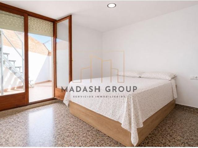 Vivienda reformada de 135 m2 con terraza y solárium lista para entrar a vivir