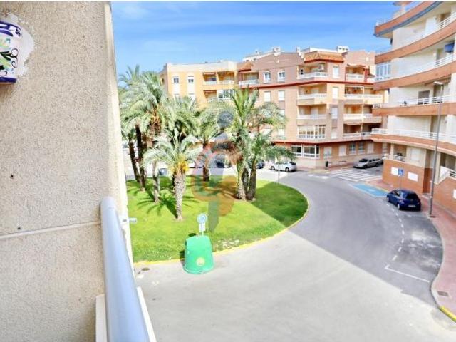 Vivienda reformada en Las Viñas, Guardamar del Segura | 2 dormitorios y terraza sur