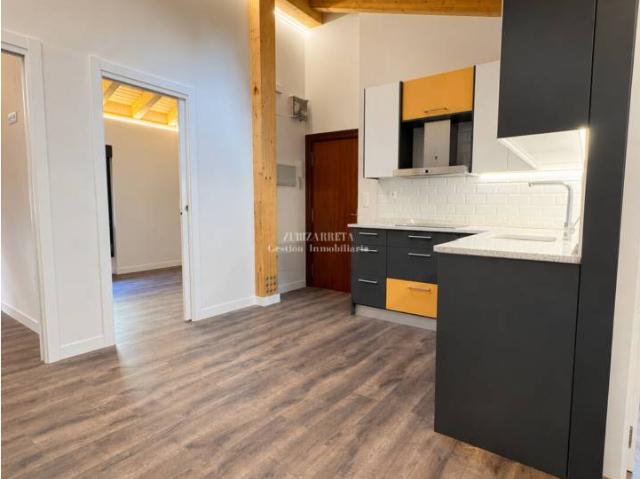 VIVIENDA REFORMADA EN URIBARRI