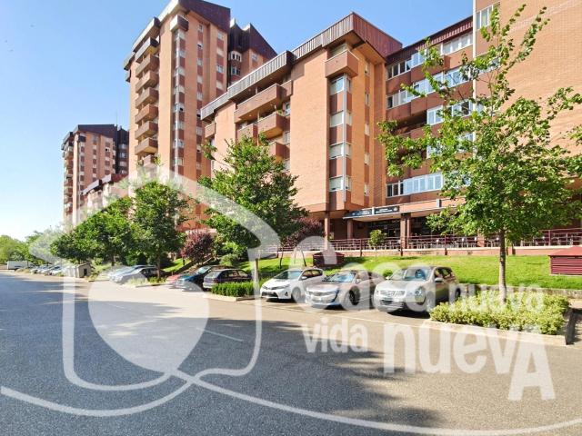 Vivienda REFORMADA lista para entrar a vivir 4 dormitorios con DOS Terrazas en Urbanización MONTESOL