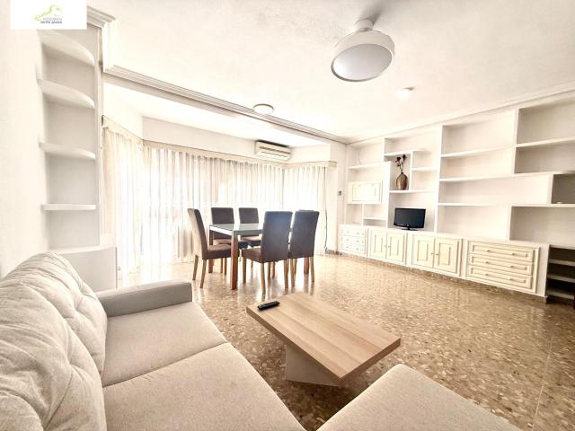 Vivienda seminueva de 3 habitaciones cercana a Politécnico y Facultades