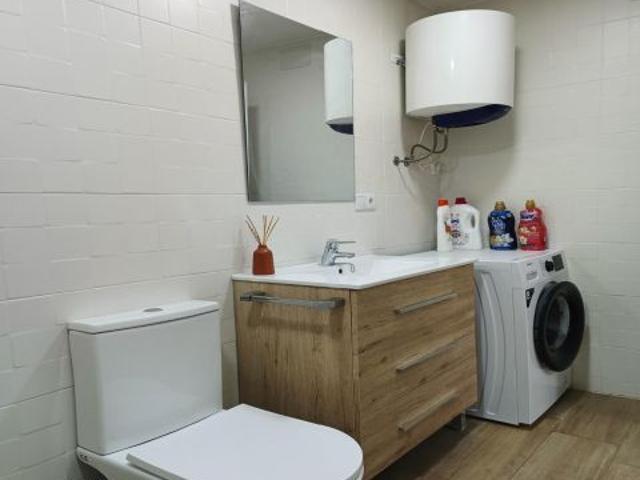 VIVIENDA SITUADA EN EL CAMI DE ALCOY EXCLUSIVAMENTE PARA ESTUDIANTES