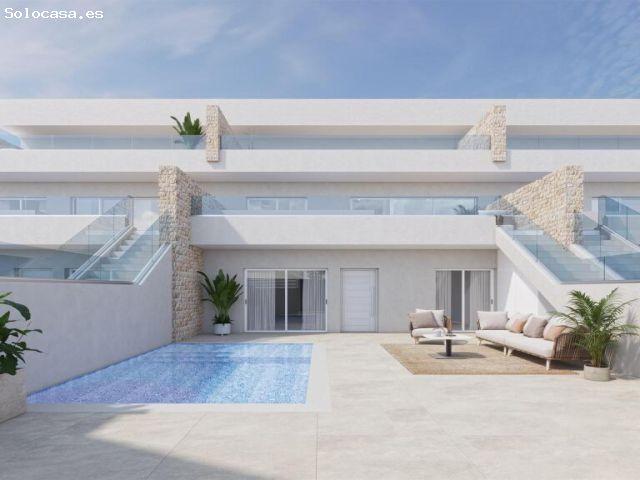 Viviendas de obra nueva en Pilar de la Horadada con piscina privada