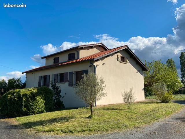 Viviers les Lavaur Belle maison avec dépendances