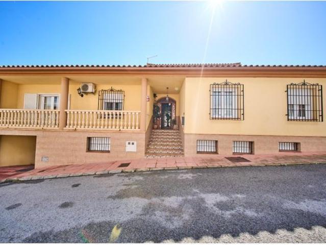 VIVIR TRANQUILO EN UNA CASA ESPECTACULAR