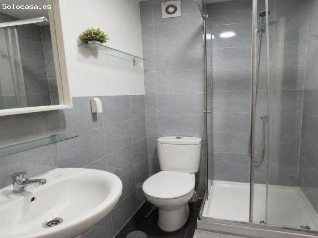 Vivir el centro de Málaga con luz, calma y estilo: un hogar único con azoteas, comunidad premium y v