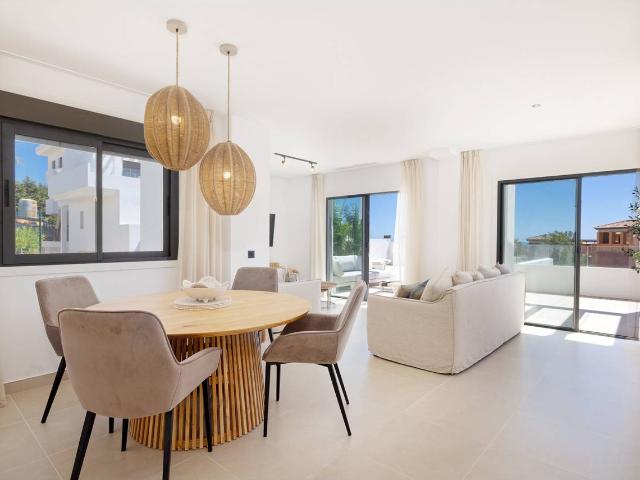 VIVIR EN LA CIMA: ÁTICO BOUTIQUE EN CASARES COSTA