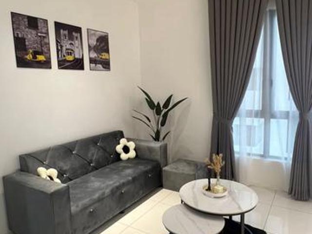 Vivo Executive Apartment corner unti batu kawan for rent