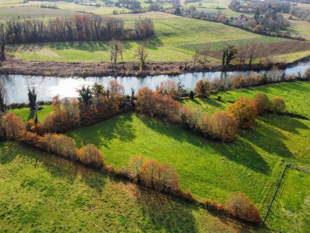 Vivre au vert, à quelques minutes des commodités, vue Pyrénées & rivière Terrain à bâtir Abitain