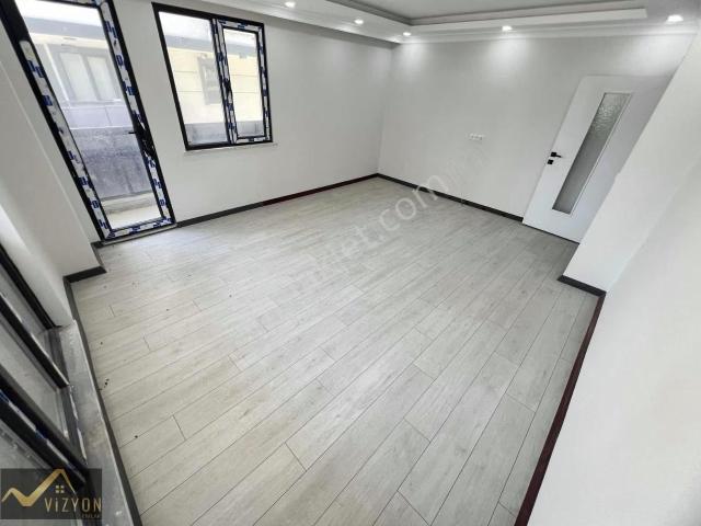 Vizyon Emlak'tan Site İçerisinde Asansörlü Otoparklı 2+1 Daire