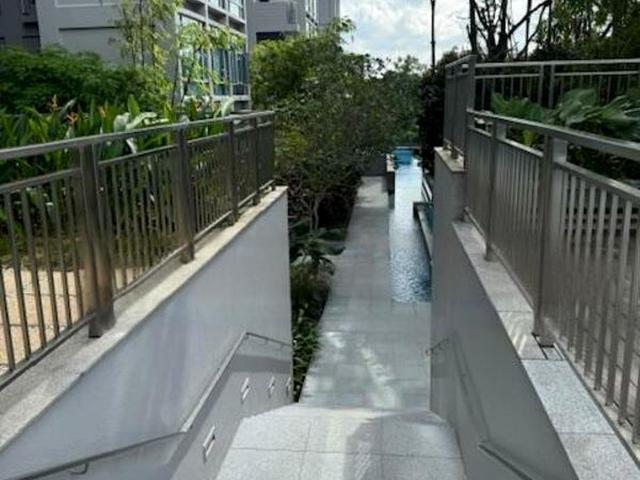 Viz At Holland D10, Condominium