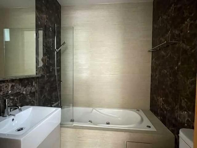 Viz At Holland D10, Condominium