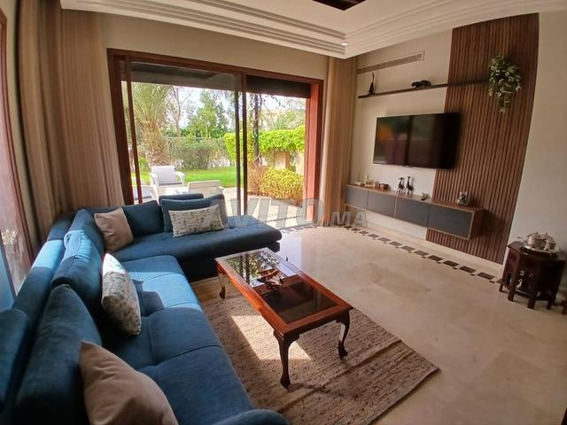VIZIR Bel appartement en rez de jardin