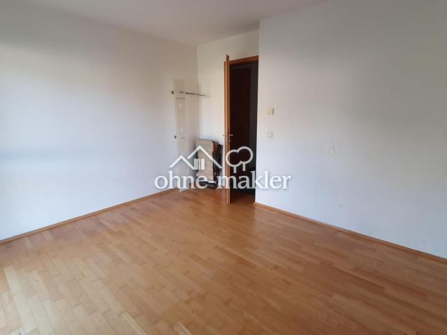 Vom Privat! Attraktive 2 Zimmer Wohnung mit Fußbodenheizung & Balkon Prov.frei