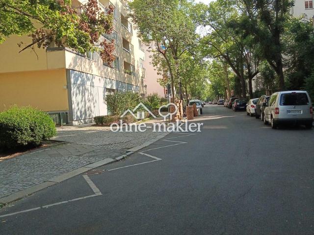 Von Privat, ohne Provision: Bezugsfreie 1 Zi Whg, saniert, hell in Steglitz