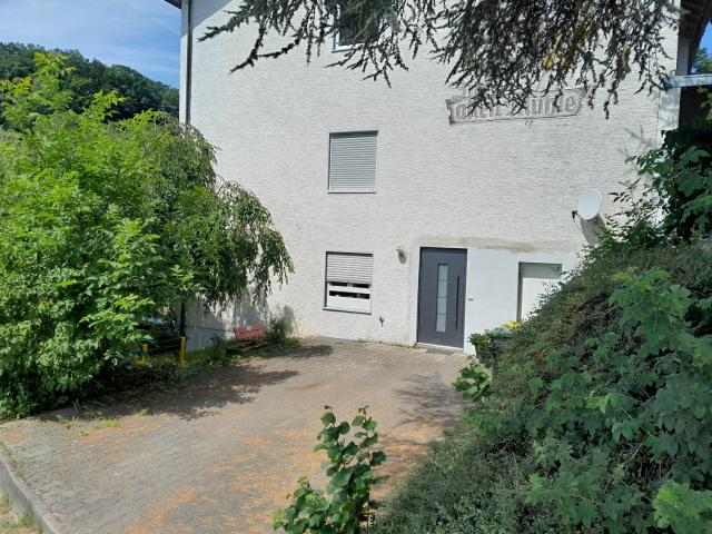 Von Privat* 4,5 Zimmer Eigentumswohnung mit Garage und Keller