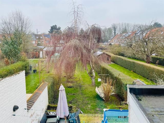 Vooraan Sint Pieters, supergoede ligging vlakbij Scheepdalebrug, Energiezuinig gezellig woonhuis met grote tuin en GARAGE van c